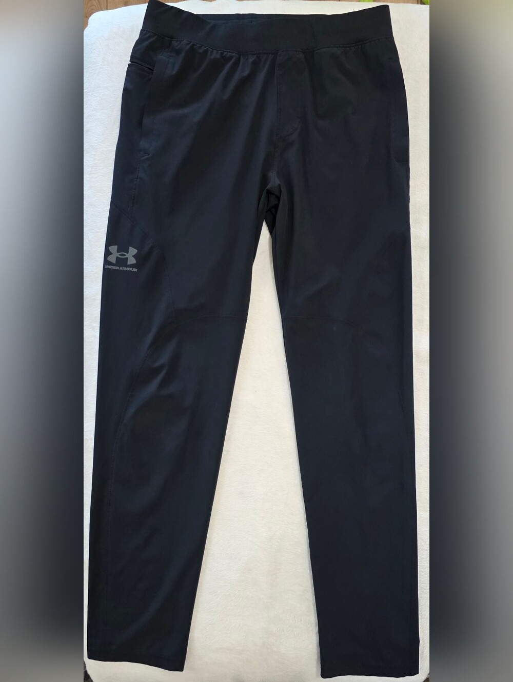 Under Armour Boys’ Athletic Pants – Youth XL - Black